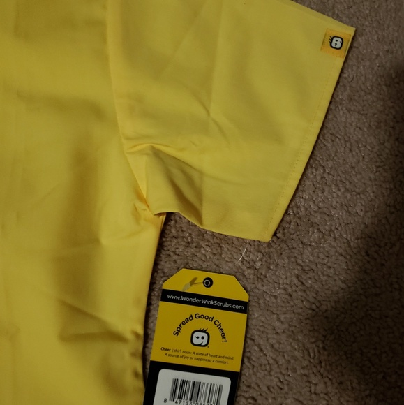 💛Scrub top💛 - Picture 3 of 4